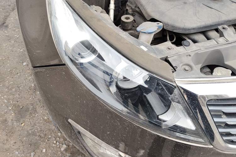 Used Kia Sportage R 2012 2.0L Manual Two-Wheel Drive GL Trim
