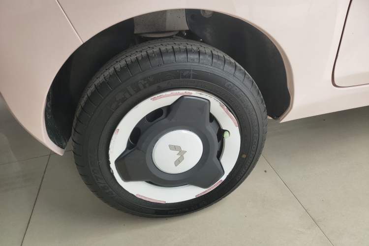 Used Wuling Hongguang MINIEV 2021 Macaron Premium Model – Lithium Iron Phosphate