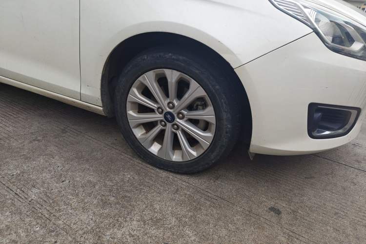 Used Ford Escort 2017 Happiness Edition 1.5L Automatic Fashion Version
