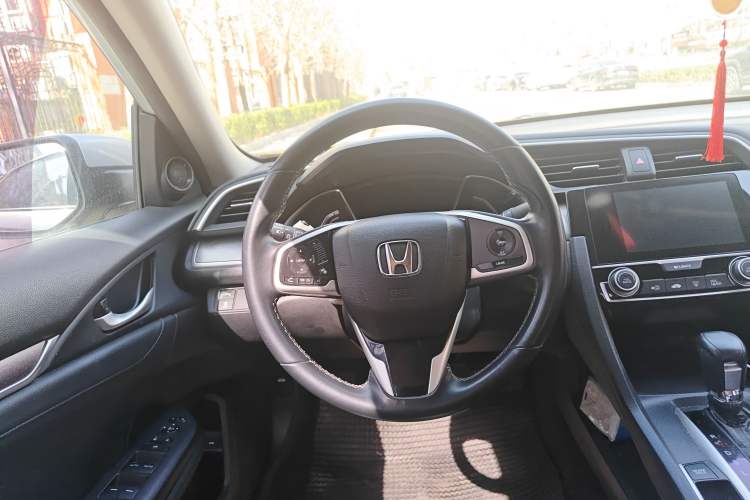 Used Honda Civic 2016 220TURBO CVT Prestige Edition

