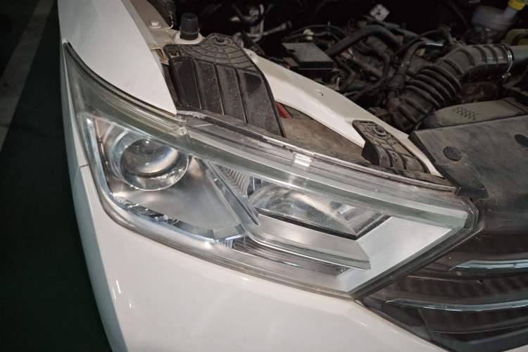 Used Wuling Hongguang 2019 1.5L S Basic Version China VI Standard LAR Right Front Headlight