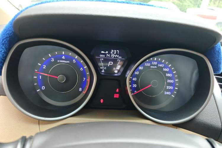 Used Hyundai Elantra (5th Generation / Langdong) 2012 1.6L Automatic Fashion Edition Instrument Cluster