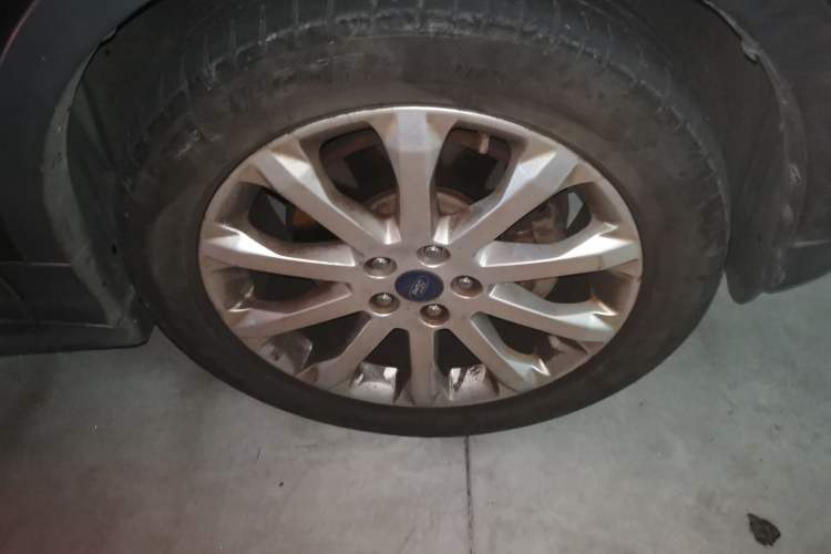 Used Ford Kuga 2013 1.6L GTDi 4x4 Elite Model
