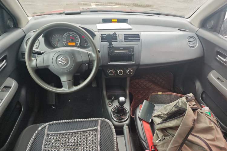 Used Suzuki Swift 2012 1.3L Manual Value Edition Center Console
