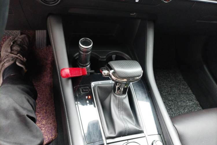 Used Mazda 3 Axela 2020 2.0L Automatic Zhiya Edition