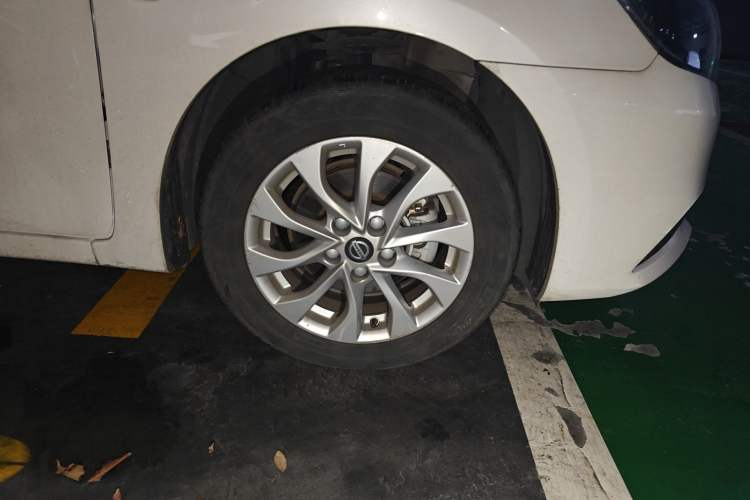 Used Nissan Sylphy 2022 Classic 1.6XE CVT Comfort Edition Right Front Wheel Hub