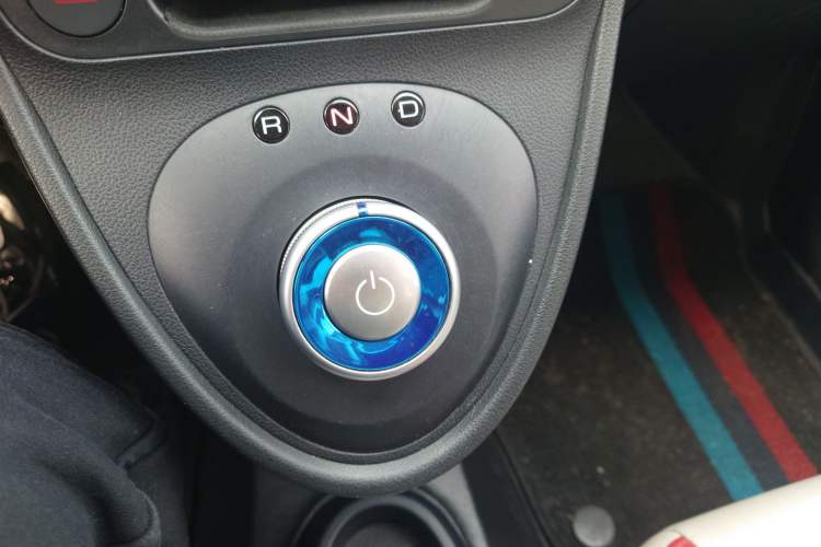 Used ORA Black Cat 2021 351 km Luxury Version Gear Lever