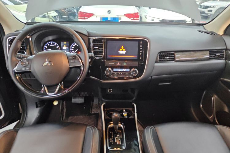 Used Mitsubishi Outlander 2020 2.0L Two-Wheel Drive Enjoyment Version 5 Seats