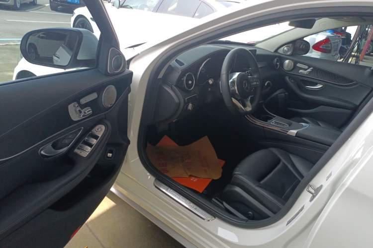 Used Mercedes-Benz C-Class 2020 Restyled C 260 L Sport Edition Driver Seat