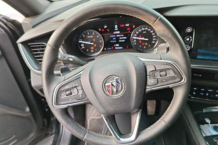 Used Buick Envision 2022 Encore Plus 652T Five-Seat Luxury Model Steering Wheel