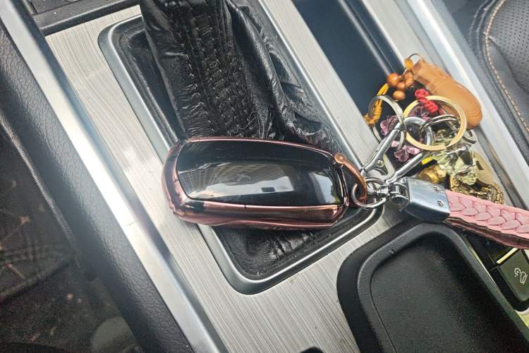 Used Geely Auto Vision X6 2016 1.3T CVT Luxury Model
