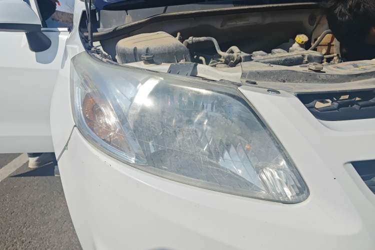 Used Chevrolet Sail 2011 Sedan 1.4L Manual Happiness Edition