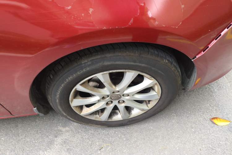 Used Buick GT 2014 XT 1.6L Automatic Fashion Edition Right Front Wheel Hub