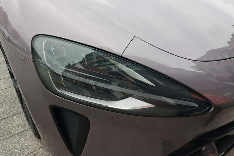 Used Xiaomi Auto SU7 2024 Four-Wheel Drive Ultra-Long Range Advanced Intelligent Driving Max Edition