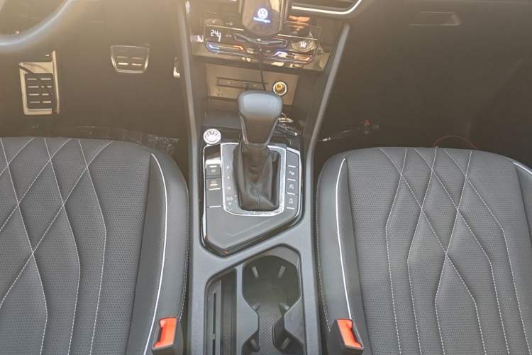 Used Volkswagen Tiguan L 2022 330TSI Automatic Two-Wheel Drive R-Line Enhanced Edition