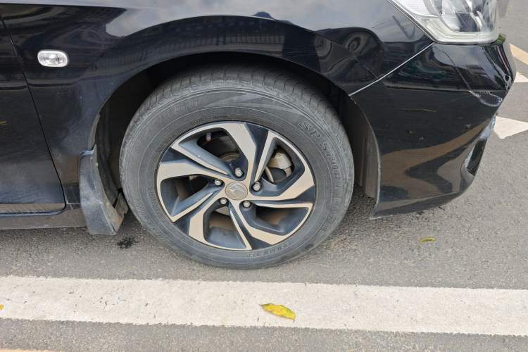 Used Honda Accord 2016 2.0L Elite Edition Right Front Wheel Hub