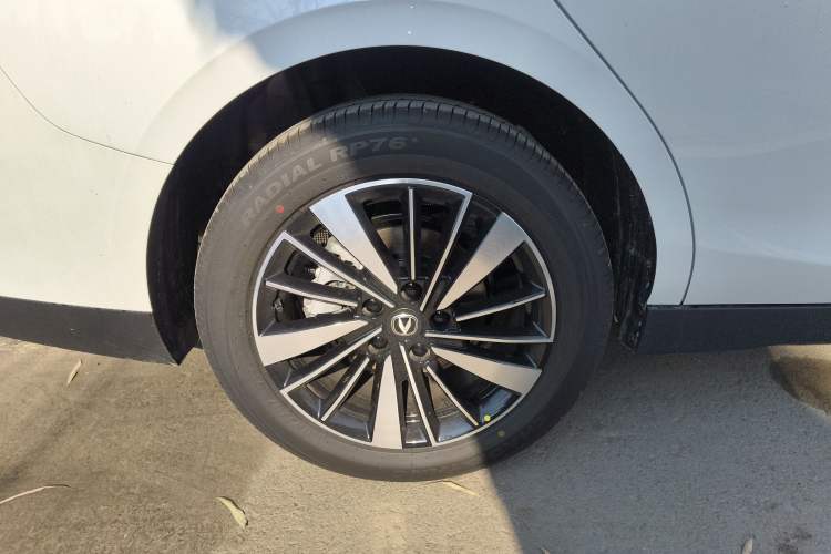 Used Changan Eado PHEV 2025 Smart New Blue Whale 145KM Battleship Edition
