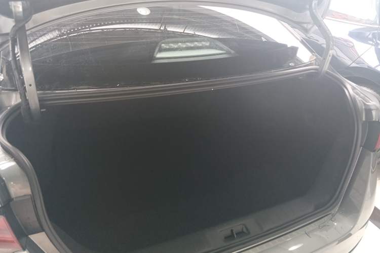 Used Nissan Sylphy 2025 1.6L CVT Genuine Edition Trunk