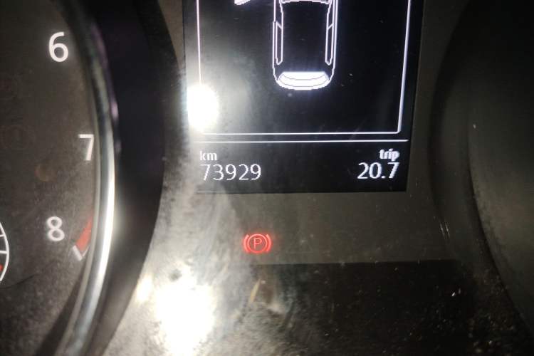 Used Volkswagen Golf 2015 1.4TSI Automatic Luxury Model
