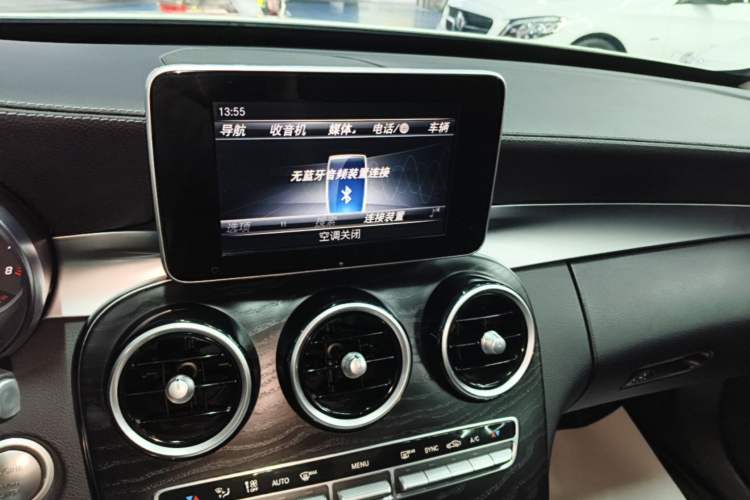 Used Mercedes-Benz C-Class 2018 C 200 L Sport Edition Audio And AC Panel