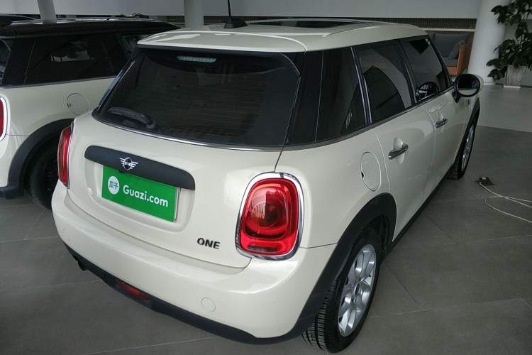 Used MINI MINI 2021 1.5T ONE Five-Door Version