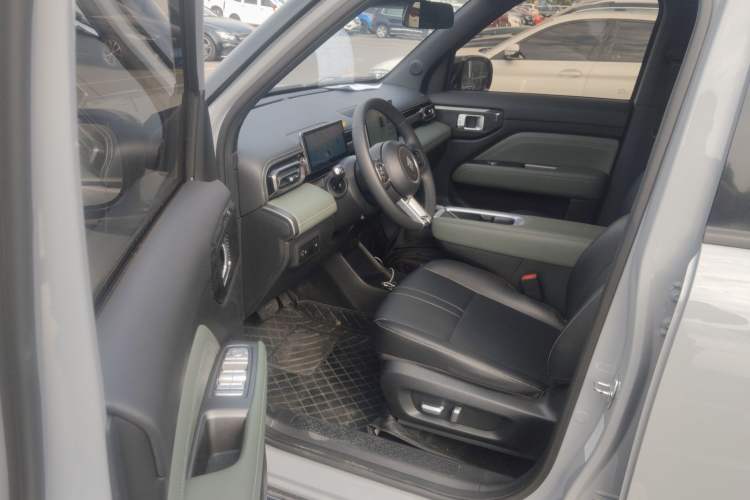 Used Baojun Spark EUV 2024 Prestige Edition 4 Seats