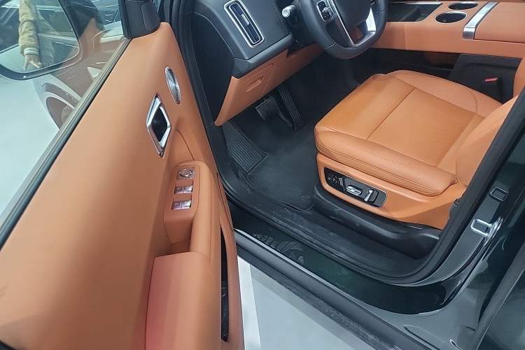 Used Li Auto L9 2025 Ultra Smart Refreshed Edition
