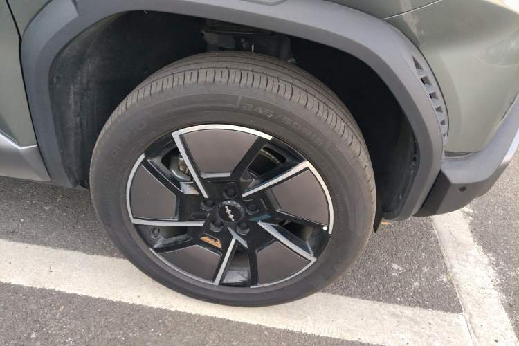 Used Formula Leopard Titanium 3 2025 501 km All-Wheel Drive Intelligent Driving Max Edition
