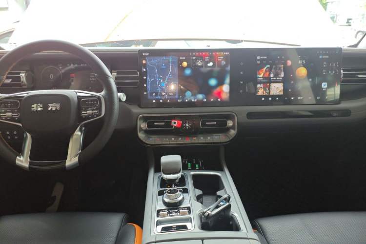 Used BAIC Off-Road BJ40 2024 2.0T All-New Urban Hunter Edition Chivalrous Style