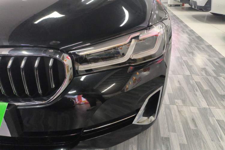 Used BMW 5 Series New Energy 2022 535Le Luxury Package
