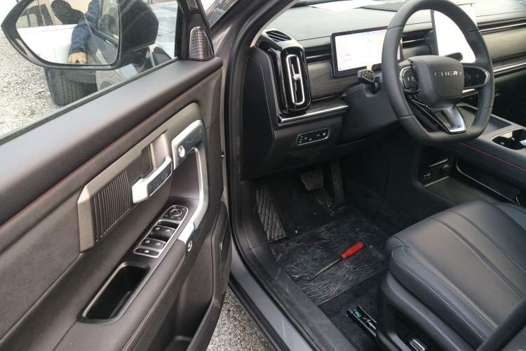 Used Chery Tiggo 7 C-DM 2025 1.5T 120KM Luxury Trim
