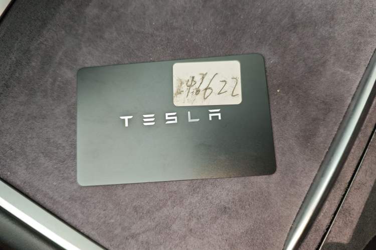Used Tesla Model Y 2023 Rear-Wheel-Drive Version Vehicle Key
