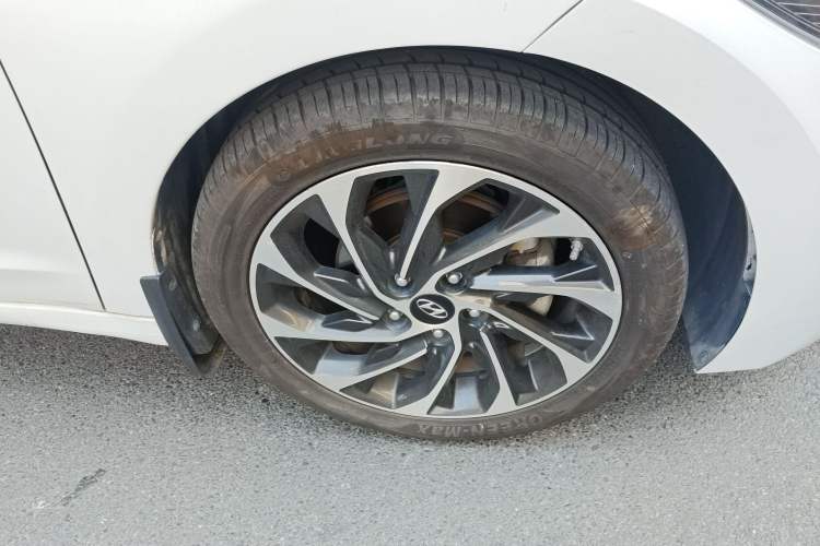 Used Hyundai Elantra (6th Generation / Lingdong) 2019 1.4T Dual-Clutch Xuan Dong · Dynamic Model
