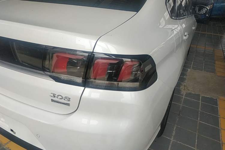 Used Peugeot 308 2016 230THP Automatic Luxury Edition Right Rear Taillight