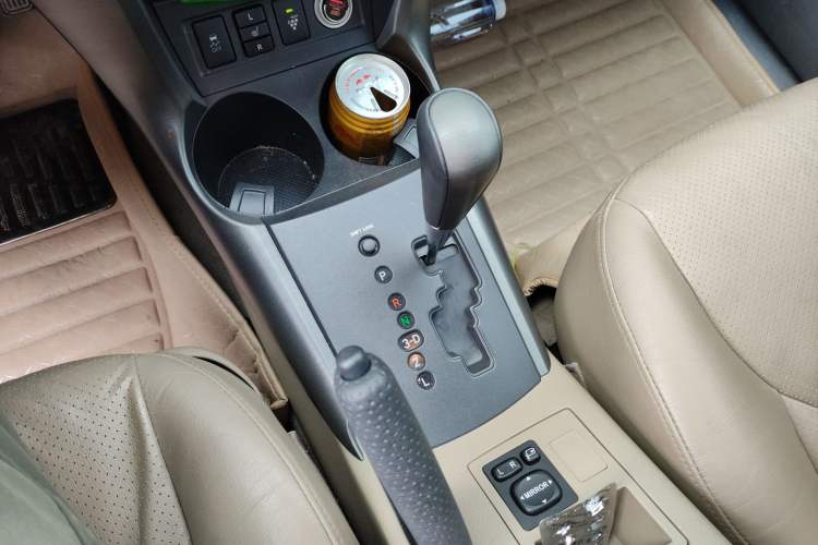 Used Toyota RAV4 2011 2.4L Automatic 4x4 Supreme Navigation Edition
