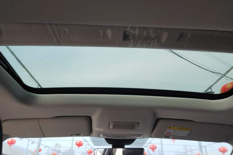 Used Roewe i5 2023 1.5L CVT Luxury Edition
