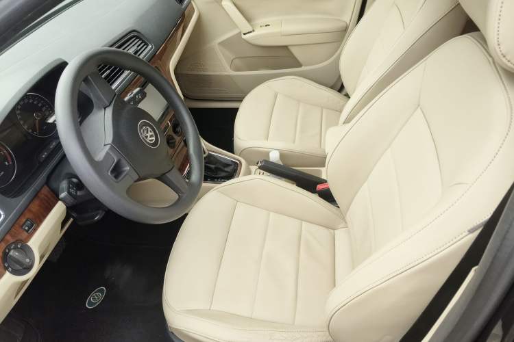 Used Volkswagen Lavida 2013 Restyled Classic 1.6L Automatic Comfort Edition Left Front Seat