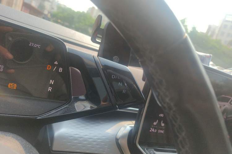 Used Volkswagen ID.6 X 2021 Prime Kinergy Four-Wheel Drive Edition Gear Lever