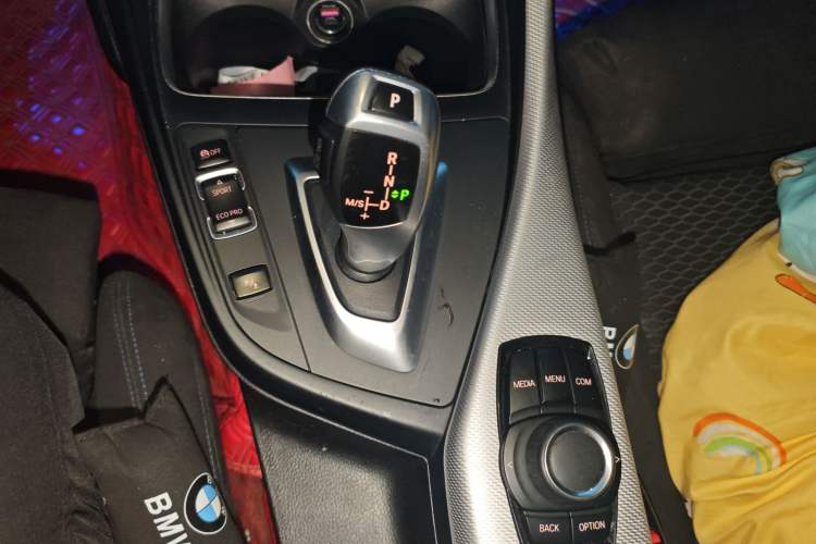 Used BMW 2 Series 2018 225i Convertible Coupe M Sport Edition Gear Lever