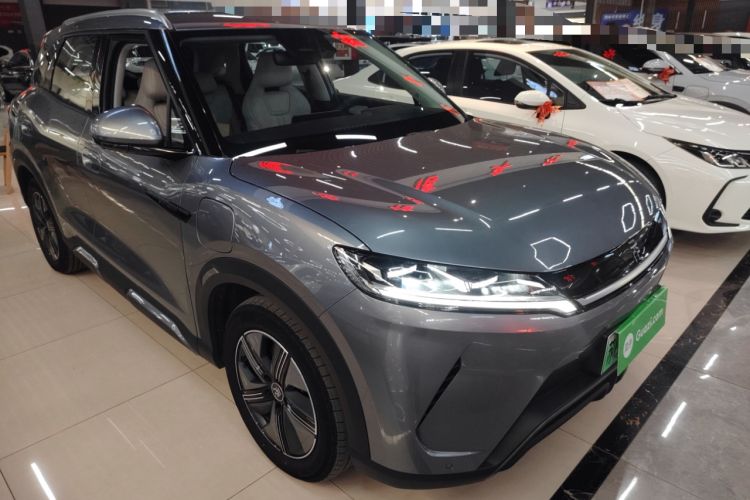 Used BYD Yuan UP 2024 401KM Beyond Edition Front Right 45 Deg