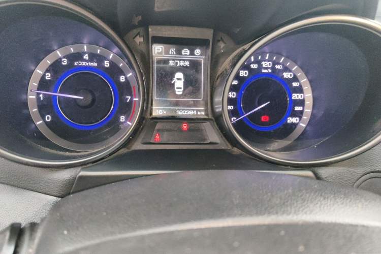 Used CHANGAN Eado 2016 1.6L Automatic Junku Model Odometer Close Up