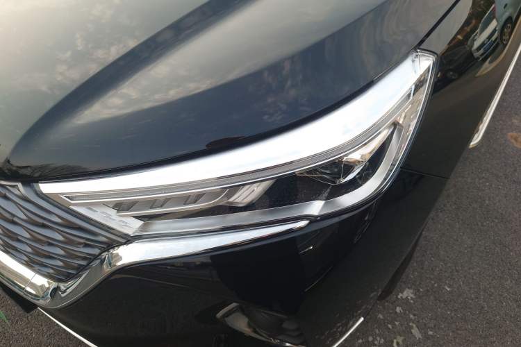 Used Haval M6 2023 PLUS 1.5T DCT Elite Smart Connectivity Model
