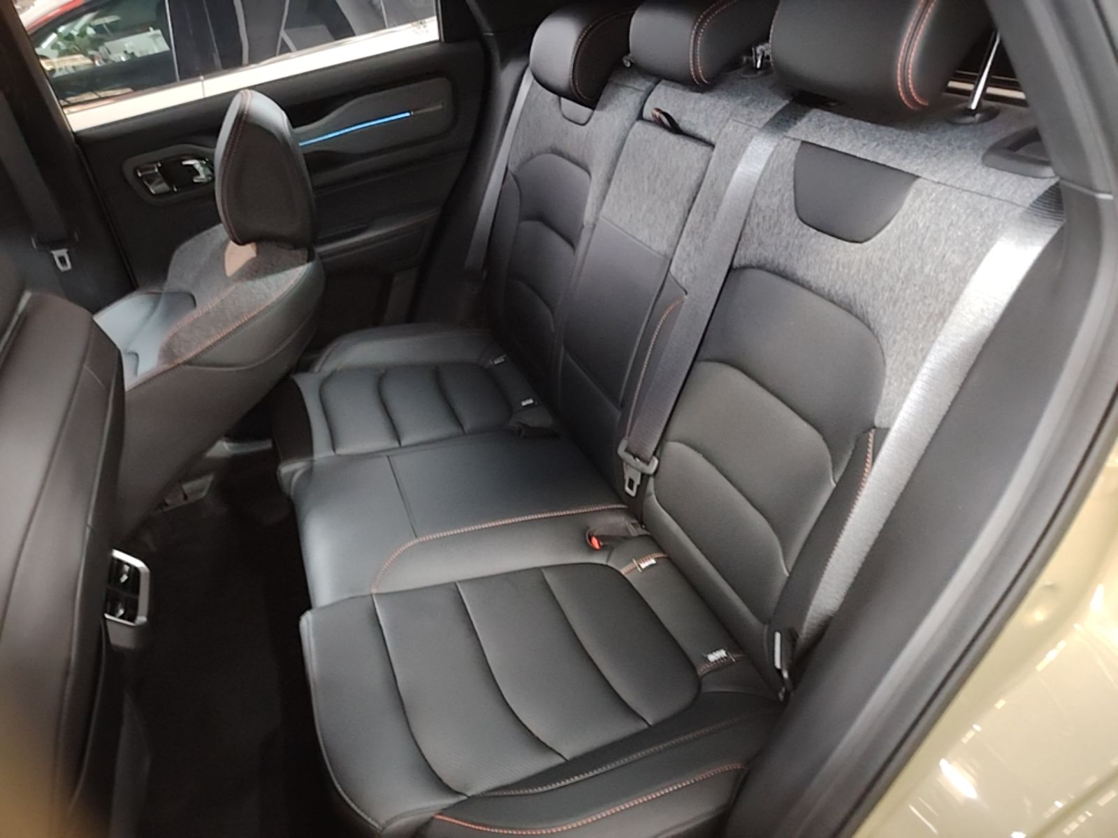 Geely Auto Cowboy 2025 1.5TD Fun-Offroad Version — снимка 20