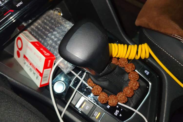 Used Volkswagen Tiguan L 2022 330TSI Automatic Two-Wheel Drive Smart Edition Gear Lever