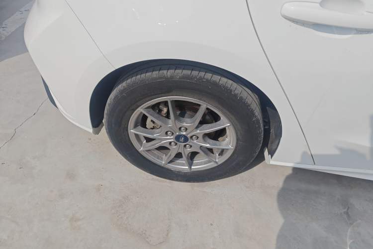 Used Ford Focus 2020 Hatchback 1.5L Automatic Sharp Edition
