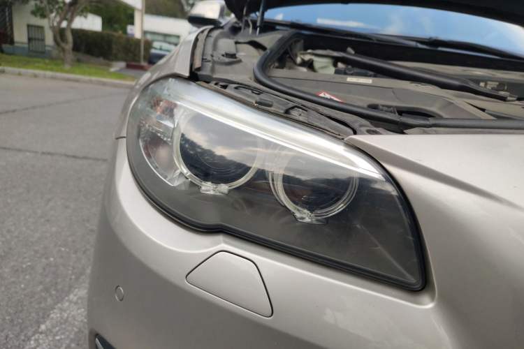 Used BMW 5 Series 2014 525Li Luxury Design Package
