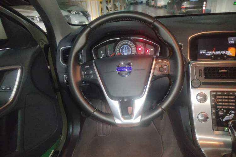 Used Volvo S60 2018 S60L T3 Smart Upgrade Edition
