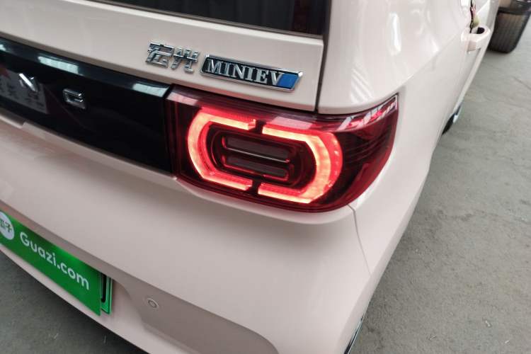 Used Wuling Hongguang MINIEV 2022 Macaron Premium Model – Lithium Iron Phosphate