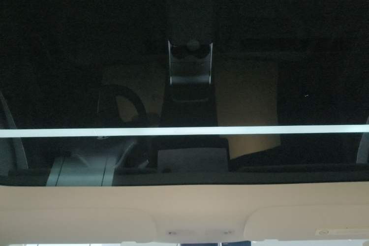 Used Tesla Model Y 2024 Long-Range All-Wheel-Drive Version