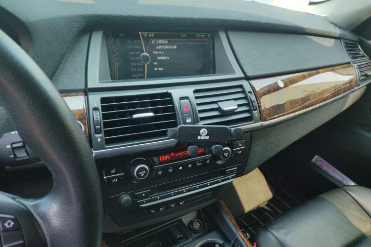 Used BMW X5 2011 xDrive35i Luxury Model
